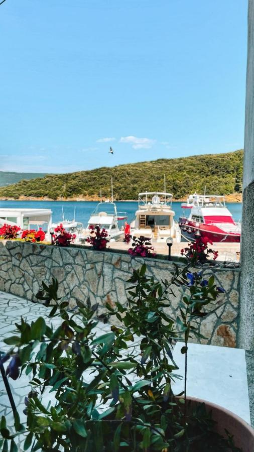 Guesthouse Porto Cres Luaran gambar