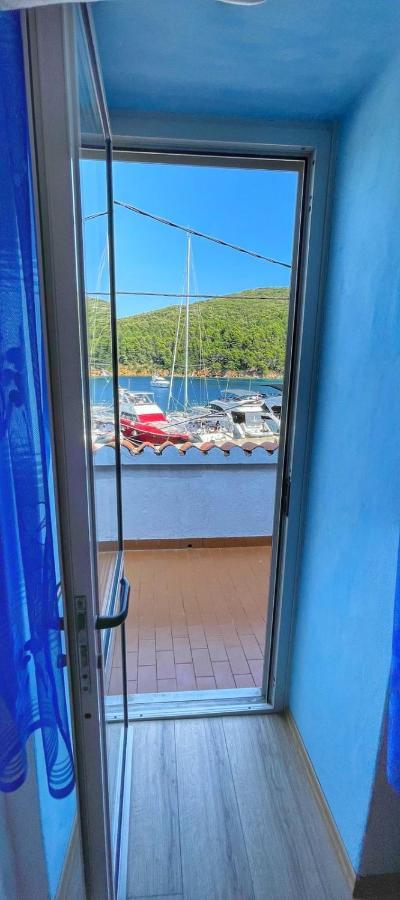 Guesthouse Porto Cres Luaran gambar