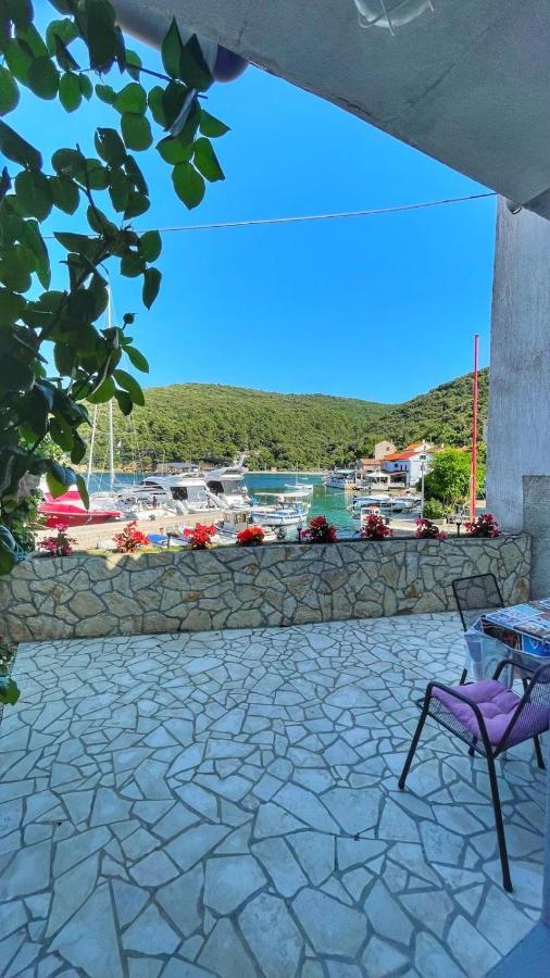 Guesthouse Porto Cres Luaran gambar