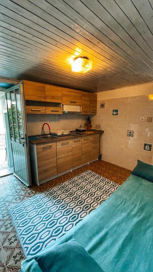 Guesthouse Porto Cres Luaran gambar