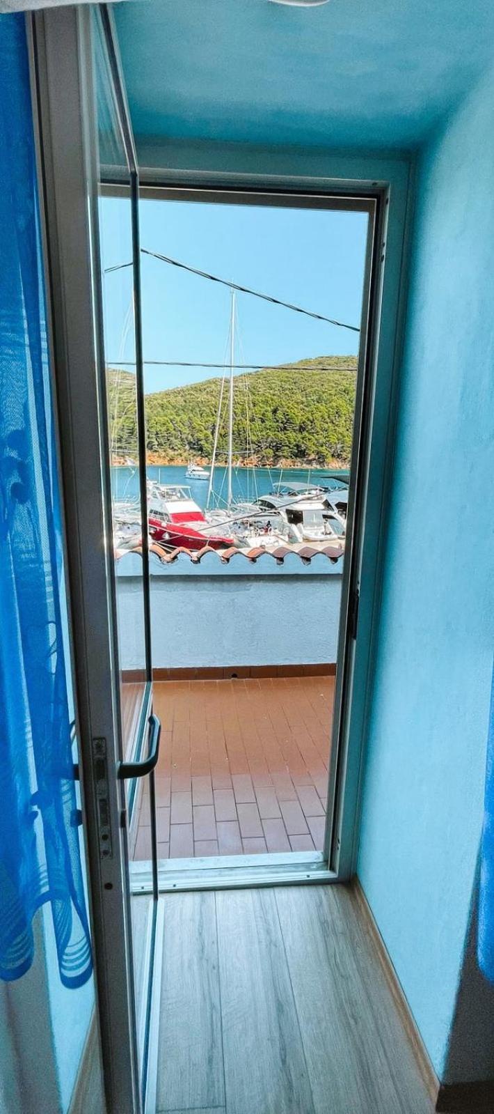 Guesthouse Porto Cres Luaran gambar